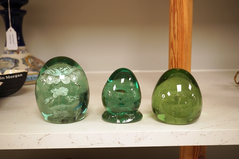 Three Victorian glass dumps, tallest 9cm